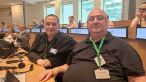 Andrej Protić et Slobodan Spasić à la conférence de la FECRIS à Bruxelles le 19 juin 2025