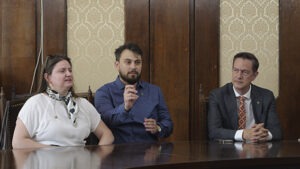 Samira Fatma Baruchia, coordinatrice pour la région multinationale, Daniel Error, président du conseil d’URI Europe, et Eric Roux, président du Conseil mondial d’URI