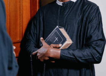 Prêtres mariés dans l'église catholique