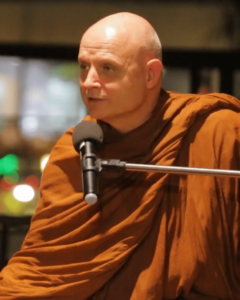 Ajahn-Jayasaro-a-Bangkok-240x300 En Thaïlande, un moine britannique atteint un rang inédit dans la hiérarchie bouddhique