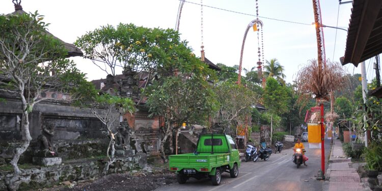 Des-Penjors-a-Bali-750x375 L'actualité des religions en France et dans le monde