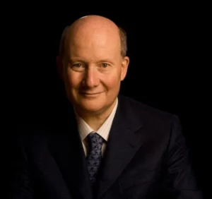 Massimo-Introvigne-300x282 Maintenant, ils s’en prennent à Jésus : une militante antisectes reconnaît vouloir détruire le christianisme