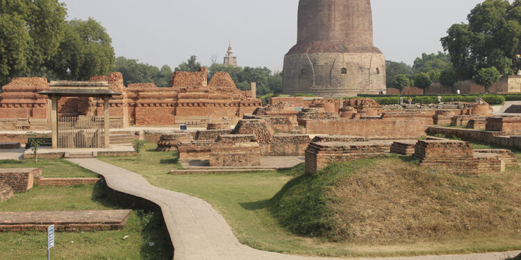 Monastery_around_Dhamek_stupa_Sarnath-750x375 L'actualité des religions en France et dans le monde