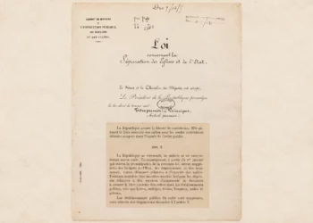 Première page de la loi du 9 décembre 1905 concernant la séparation des Églises et de l’État. Archives nationales, domaine public.